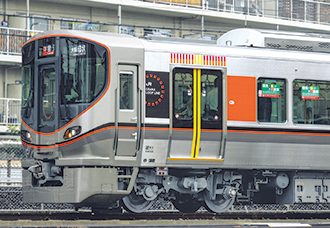 JR�����{323�n